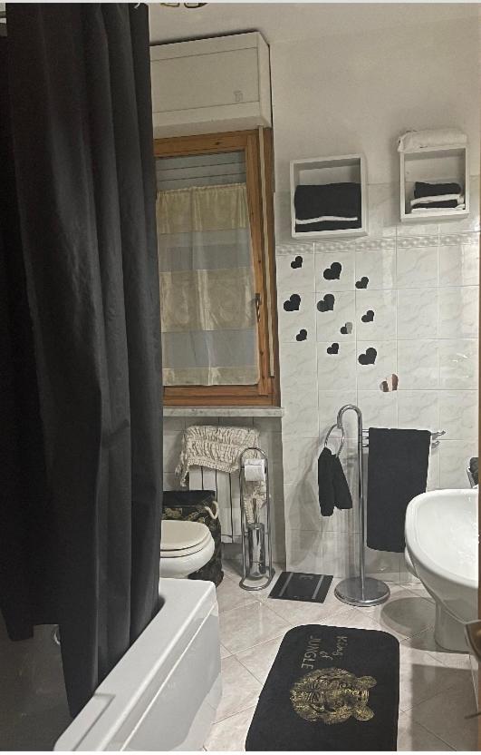 Bellissima Stanza Con Parcheggio Gratuito Apartment Cinquale Ngoại thất bức ảnh